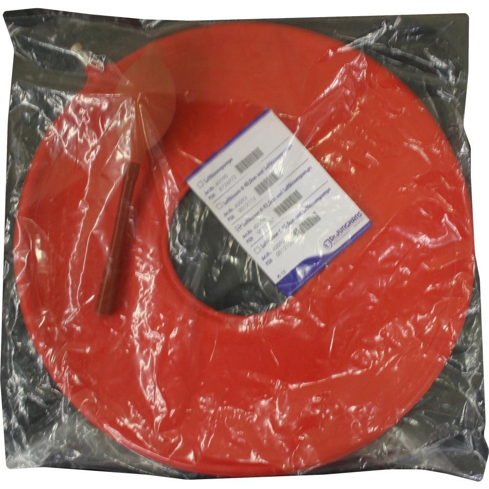 Eine rote Rolle mit Etikett in einer Plastiktüte verpackt.