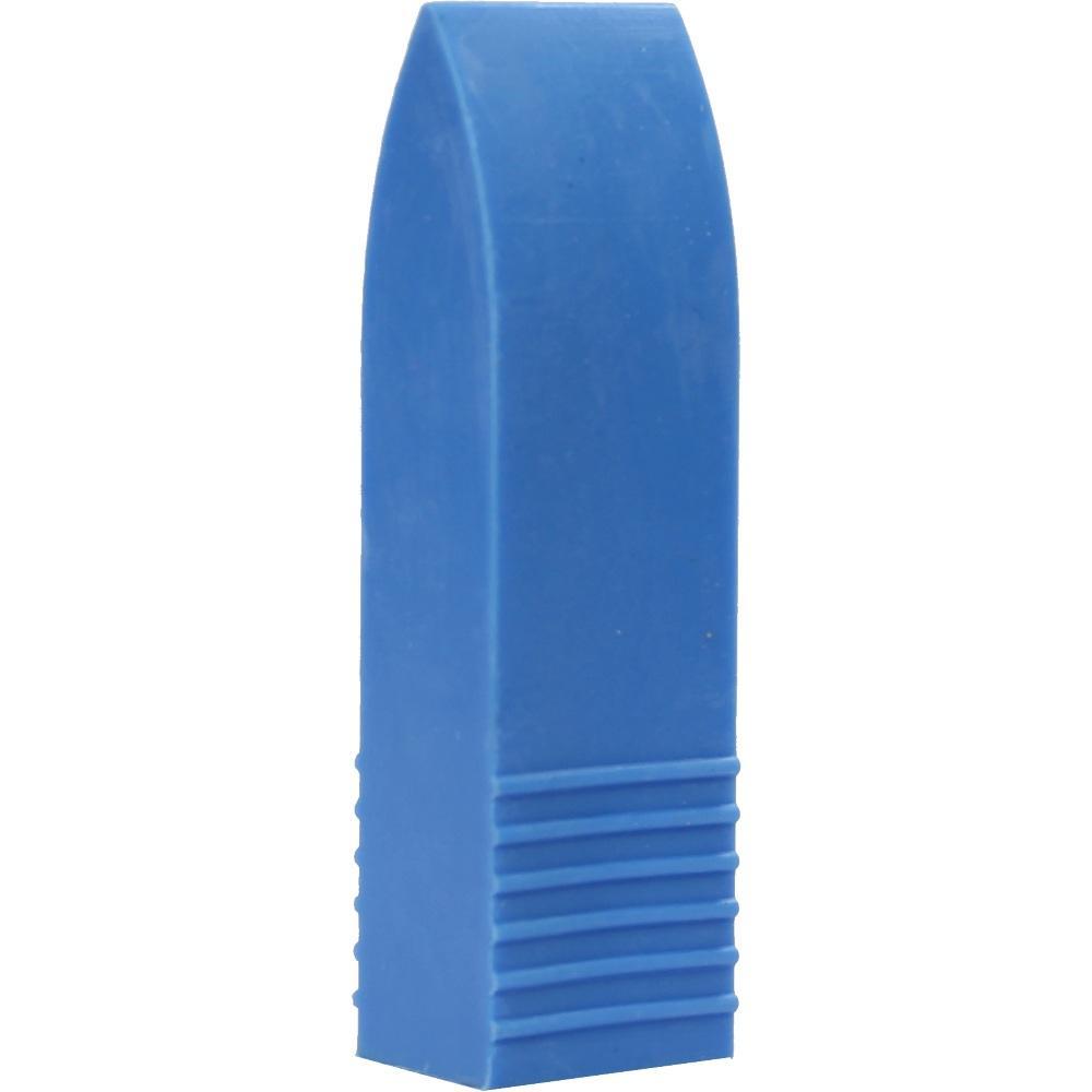 Ein blauer, keilf&ouml;rmiger Radiergummi steht vertikal.
