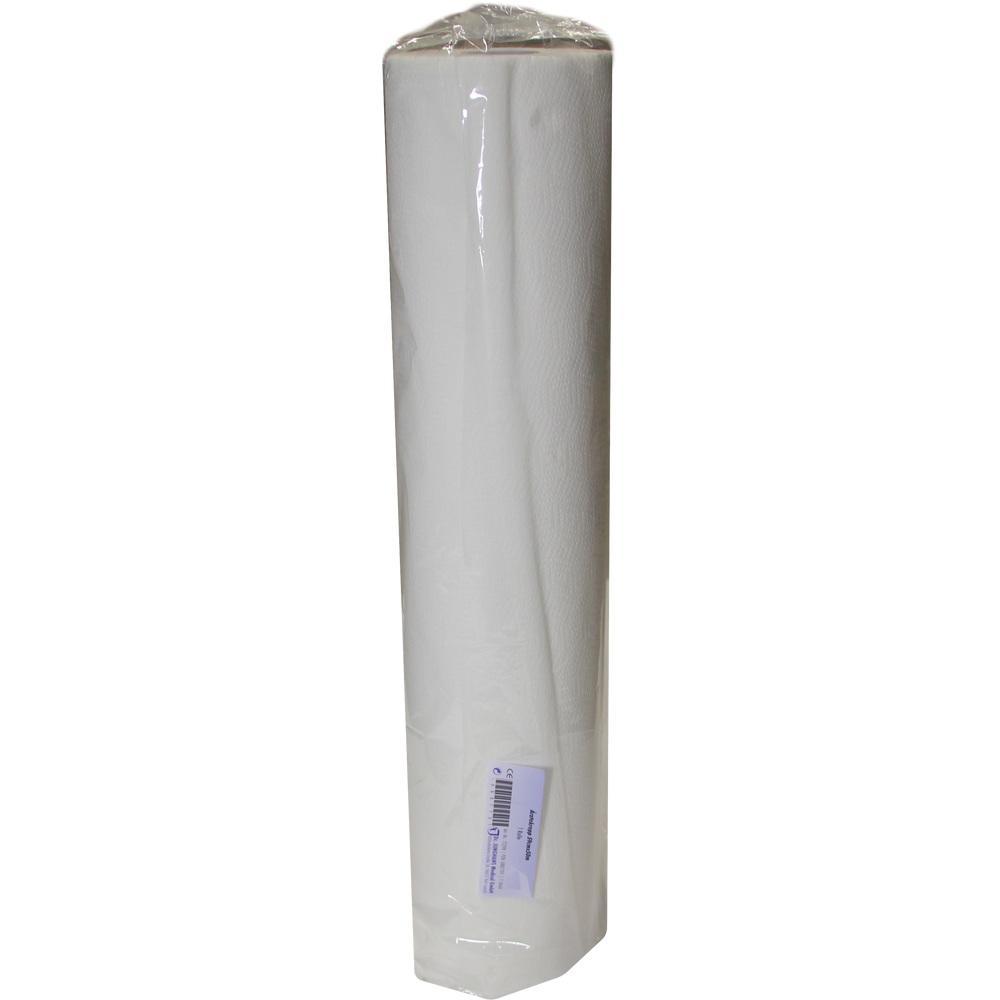 Eine große Rolle aus weißem Papier ist in durchsichtiger Folie verpackt.