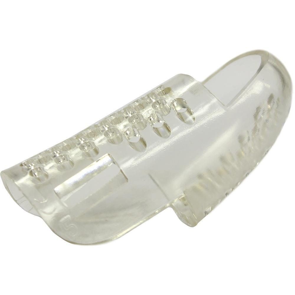 Ein transparenter Schutzaufsatz mit kleinen Löchern & Rillen.