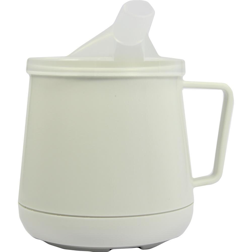 Eine weiße Tasse mit Henkel und Schnabeldeckel.