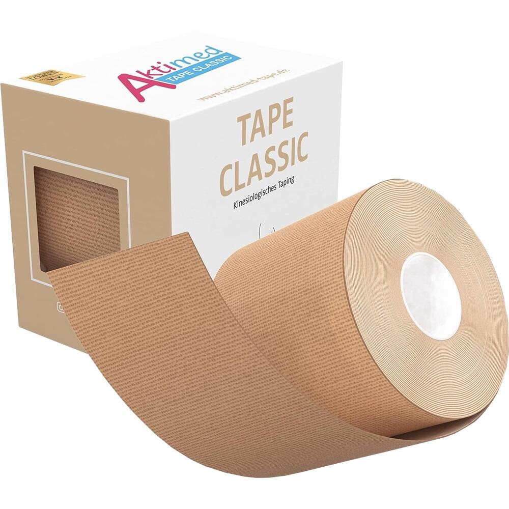 Eine Rolle hautfarbenes Klebeband neben einer Verpackung mit der Aufschrift "Tape Classic".