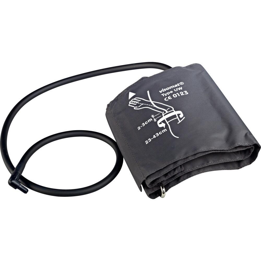 Graue Blutdruckmanschette mit schwarzem Schlauch auf wei&szlig;em Hintergrund.