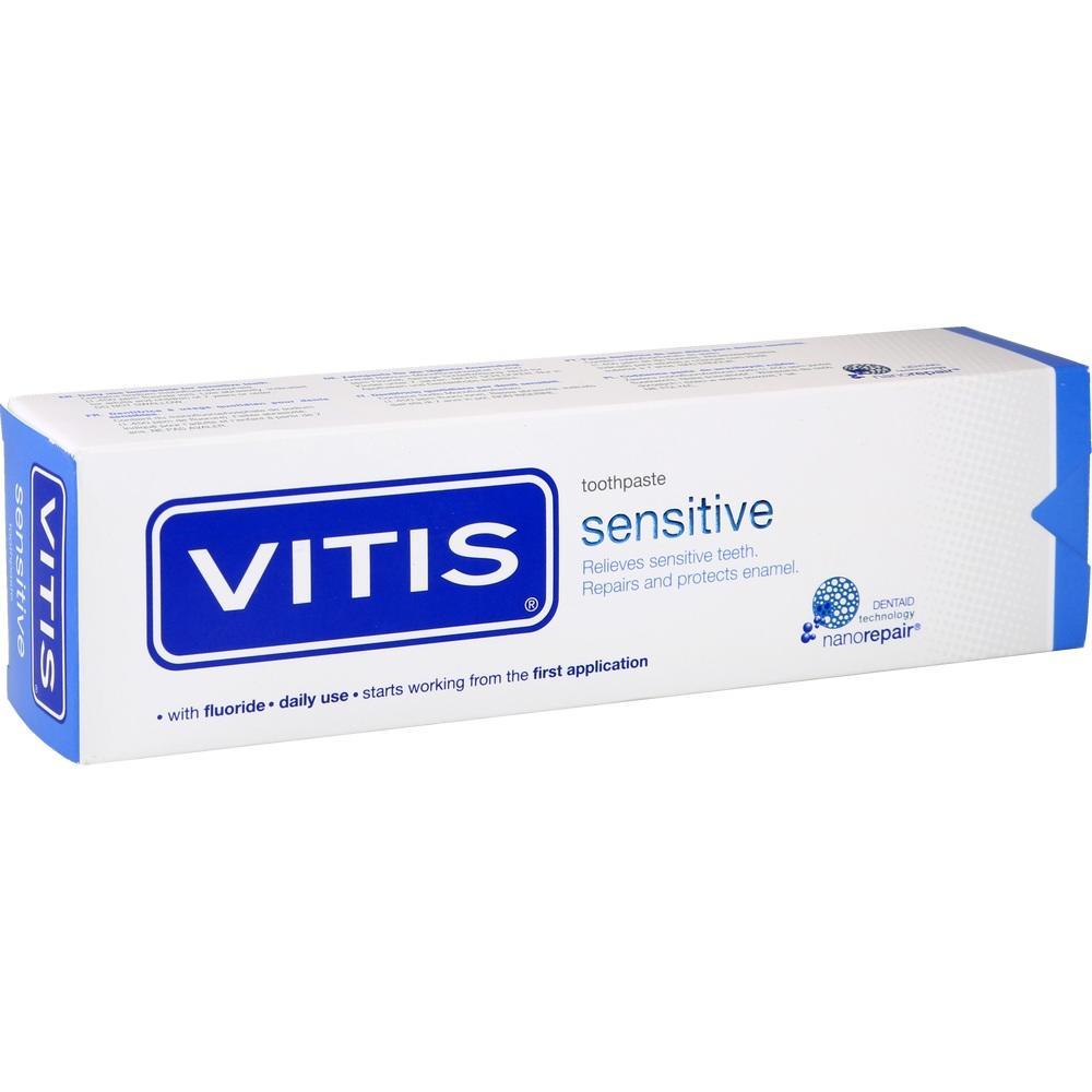 Eine Zahnpasta mit der Aufschrift "Vitis Sensitive" in einer wei&szlig;en Schachtel.