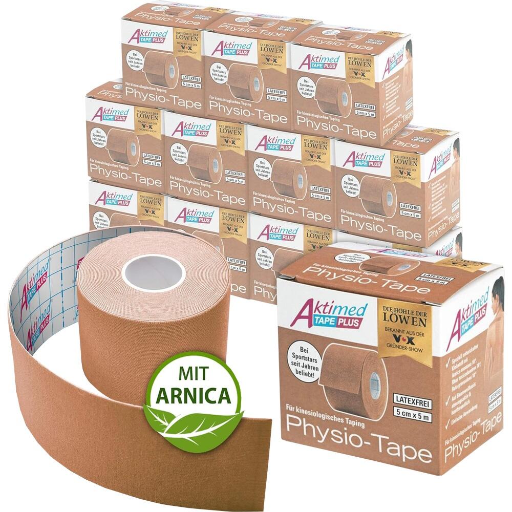 Mehrere Packungen von Physio-Tape und eine ge&ouml;ffnete Rolle mit der Aufschrift "Mit Arnica".