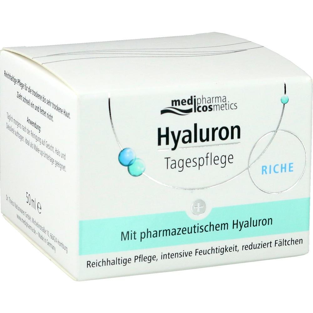 Wei&szlig;e Schachtel mit Hyaluron-Tagespflege, intensive Feuchtigkeit f&uuml;r trockene Haut.