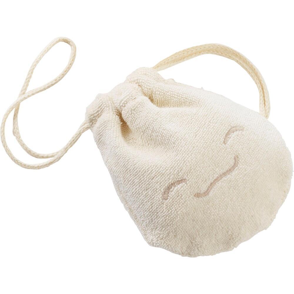 Ein wei&szlig;er Beutel mit Kordelzug und einem gestickten, l&auml;chelnden Gesicht darauf.